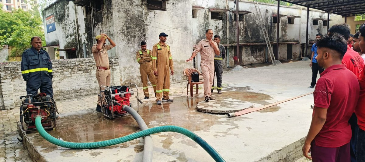 Deoria Fire & Emergency Services tweet media