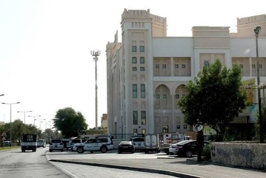 bahrain_ileaks's tweet photo. البحرين تحل أكبر مؤسسة شيعية وتوسع حملة التضييق على المجتمع المدني
#البحرين #الملك_المعظم 
https://t.co/hosOFqHfXx https://t.co/1qv0hWIW0M