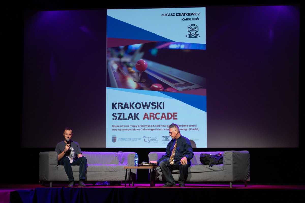 KarolKrolURK's tweet photo. Dzięki uprzejmości organizatorów RePlay Fest 2026 możemy wrócić do wykładu: Dawne polskie salony gier #arcade Ł.Dziatkiewicz, @KarolKrolURK #retrogaming #retrocomputing #LaboCDeK. Krakowski Szlak Arcade 🕹️ https://t.co/O7WRy5a9by https://t.co/FUir4k8rQj