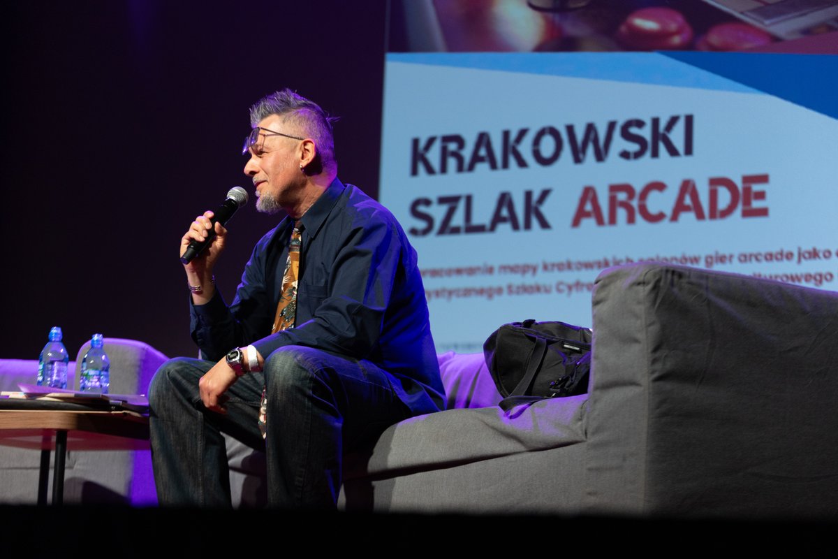 KarolKrolURK's tweet photo. Dzięki uprzejmości organizatorów RePlay Fest 2026 możemy wrócić do wykładu: Dawne polskie salony gier #arcade Ł.Dziatkiewicz, @KarolKrolURK #retrogaming #retrocomputing #LaboCDeK. Krakowski Szlak Arcade 🕹️ https://t.co/O7WRy5a9by https://t.co/FUir4k8rQj
