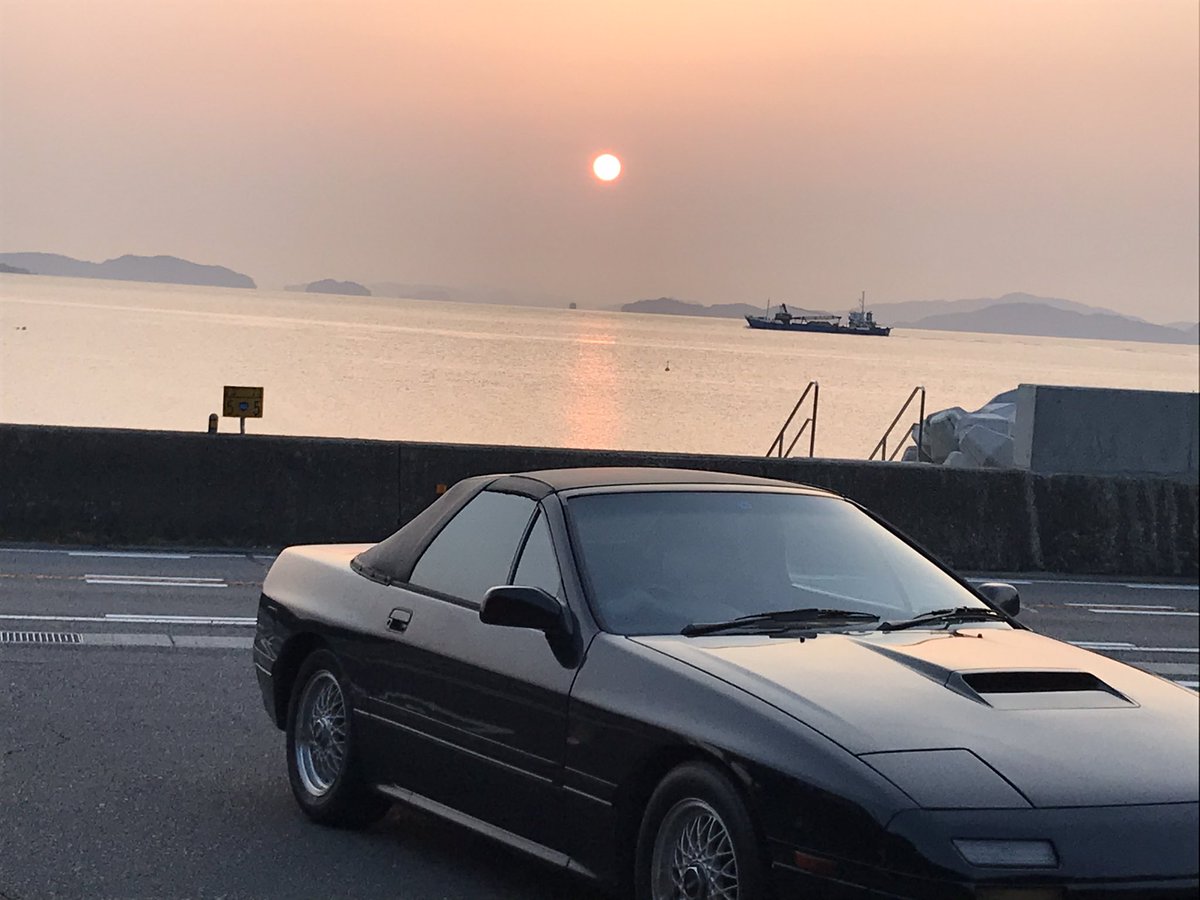 fc3ckuuga's tweet photo. #愛車の右側の画像を無言で貼ってね見た人もやってねお願い https://t.co/3IbGVjzZgo