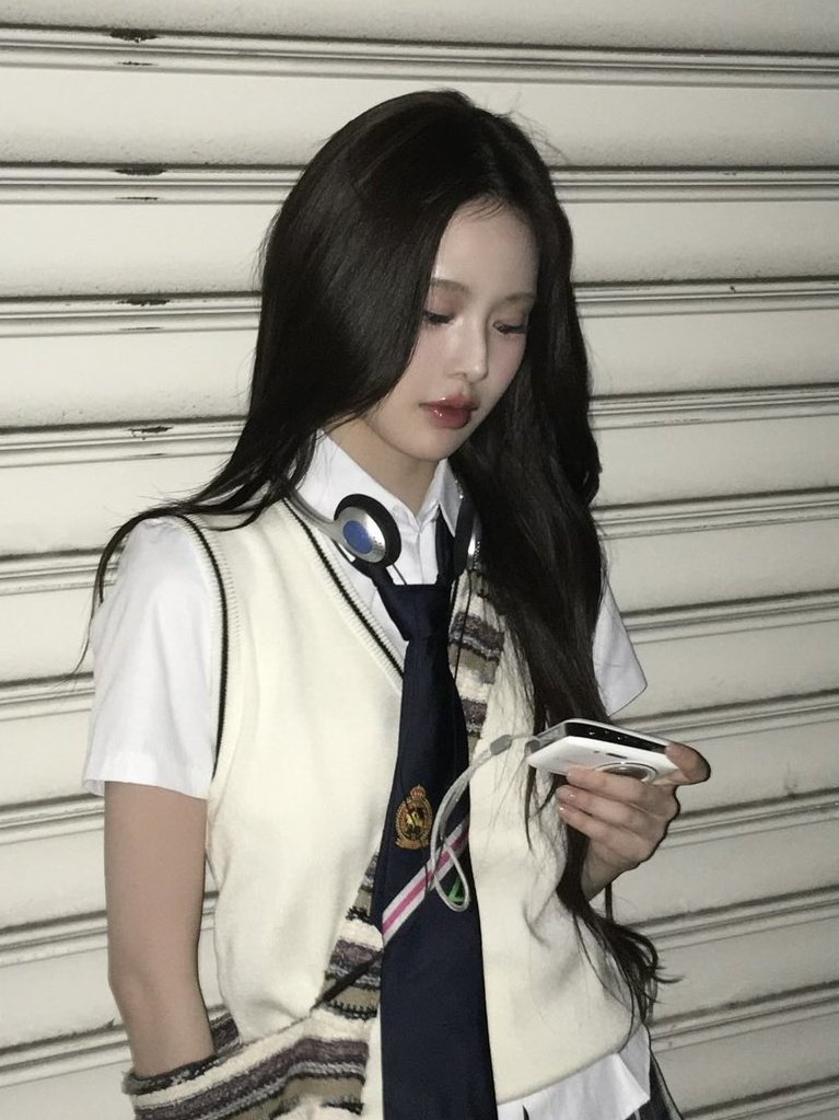 슬퍼 tweet media
