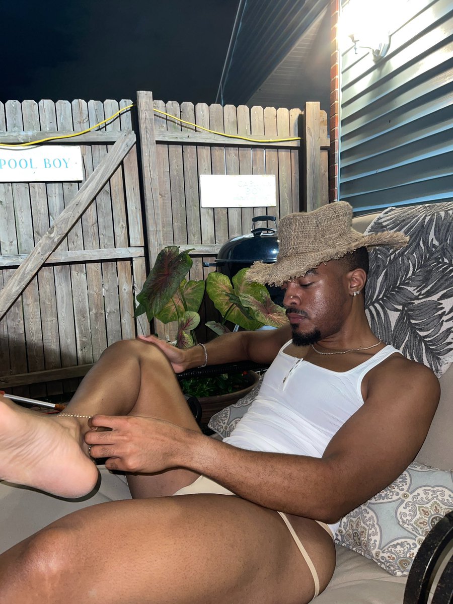 tradey cunt tweet media