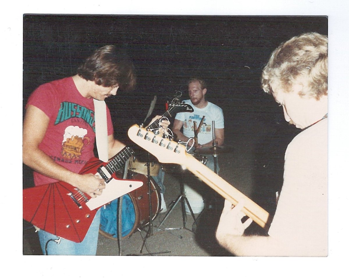 Chrisjgl61's tweet photo. @Supersonic_Red @honor_dennis Generation jones. https://t.co/tpeM0dt3xJ