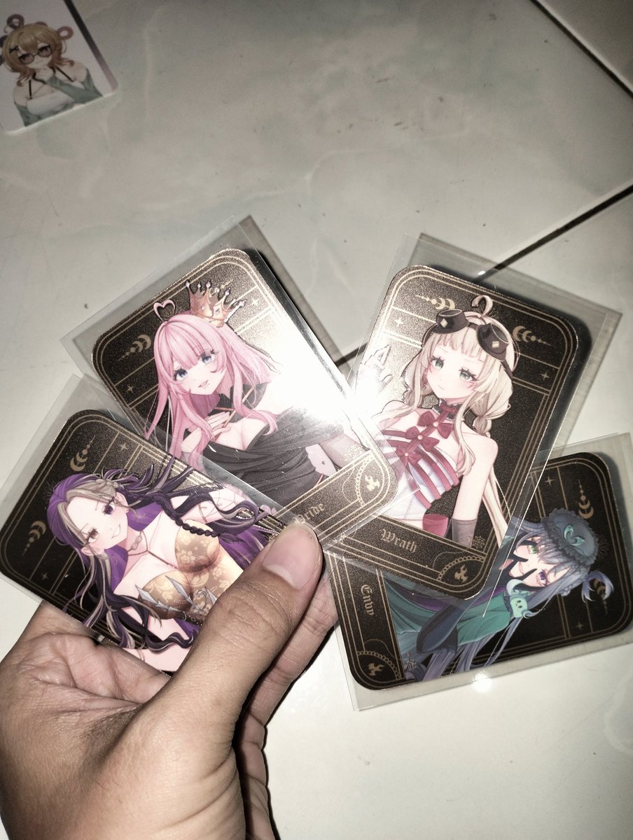 sakanatachi__'s tweet photo. Nyesel gak beli pas day 1😭, photocard nya cuma sisa 4, tapi untung masih kedapatan photocard nya kanii😁😁 https://t.co/TDSWPtp6b2