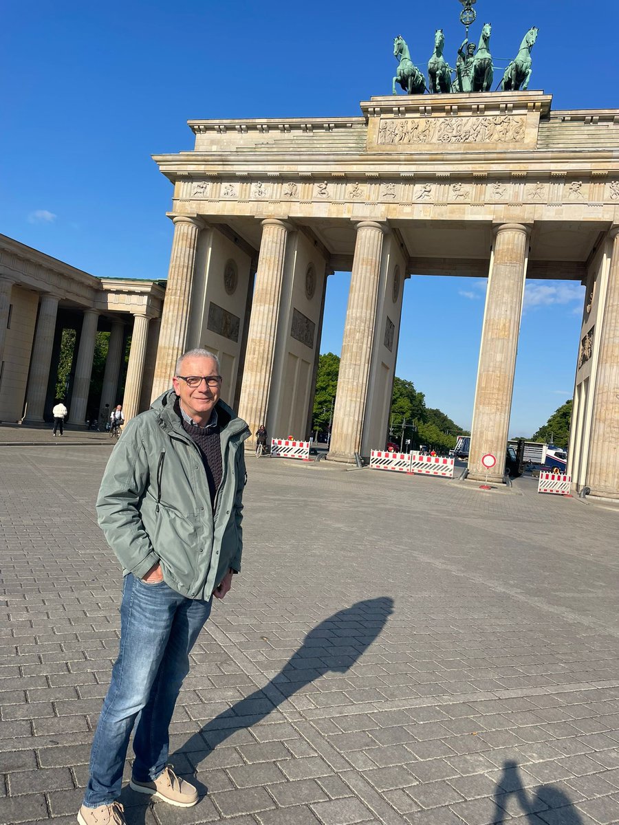 Detlef Oskar tweet media