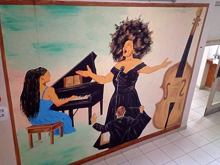 XArt03's tweet photo. Howard College Jubelle Hall Opera House Campus Mural I did recently, Opera Music Theme and I nailed it. Still eye rise🎤🎺🎷🎻👨🏾‍🎨🎨 https://t.co/FBJpEaxZcd