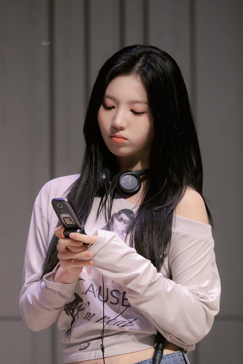 checkyourluv's tweet photo. 260516 #ifeye #이프아이 #MEU #미유 https://t.co/phgJXFizgS