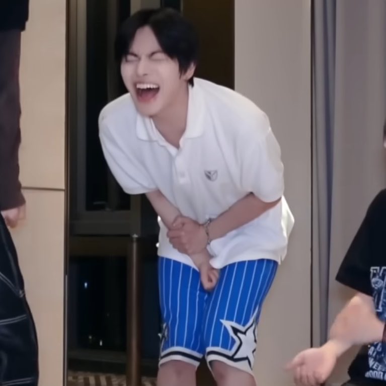 🍀 tweet media