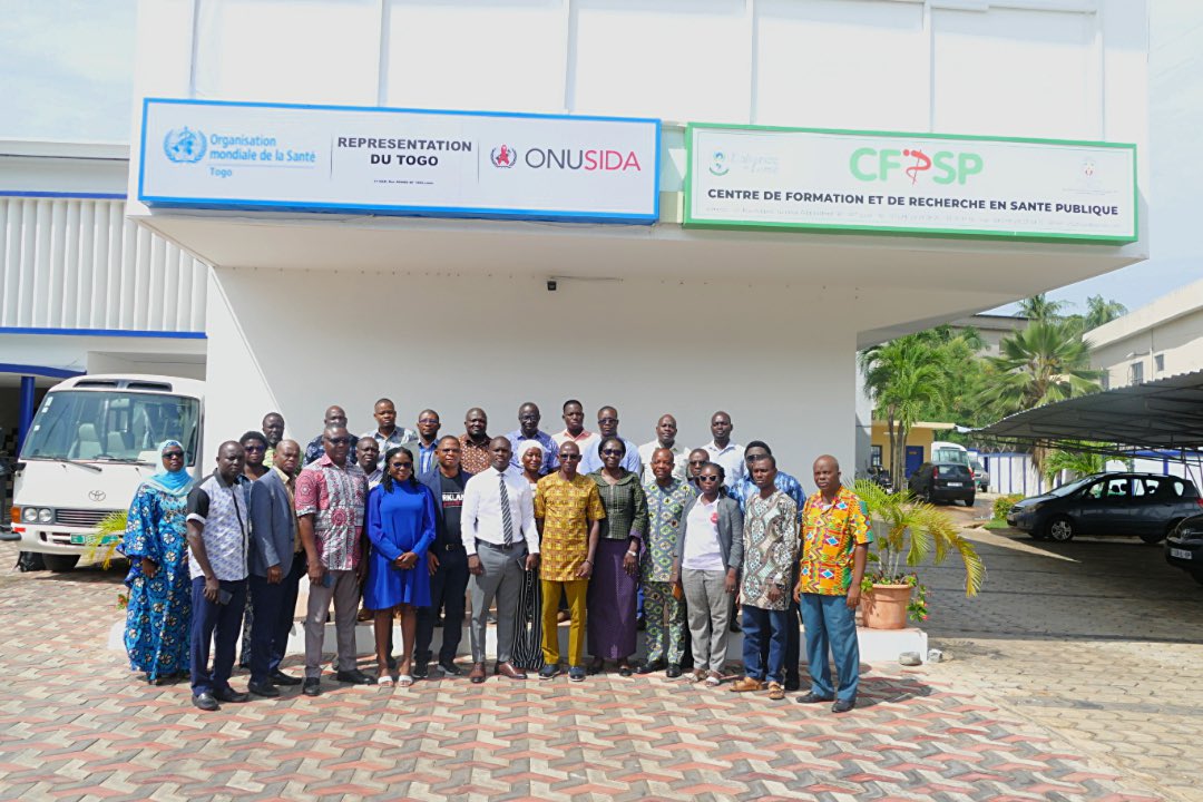 CfrspUl's tweet photo. Santé publique, data et intelligence artificielle (IA) au @CfrspUl.

Organisé par @expertisefrance avec l’appui de l’INH Togo, cette formation visait à renforcer les capacités des acteurs du #OneHealth au Togo.

#DataScience #Rstudio #IntelligenceArtificielle https://t.co/XihZZRtFvO