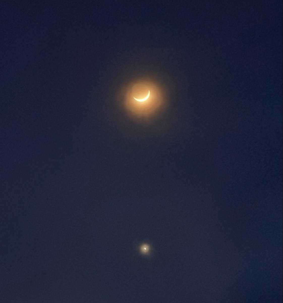 Luna__chain's tweet photo. 過去回を聞いて待ってる。
#宇宙ばなし https://t.co/pXzlJKkBcL