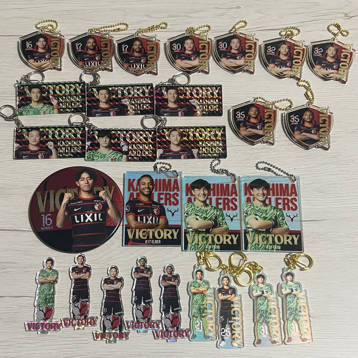 sdfm_ant's tweet photo. 鹿島アントラーズ 交換 買取

【譲】画像のもの

【求】300円 
または下記28グッズ
・お菓子缶バッジ
・Vアクリルスタンド
・Vトレカキーホルダー
・インスタントフォトカード

(5/23)、6/6、郵送にてお取引希望です🙆‍♀️
差額無しでokです！！！
お気軽にお声がけ下さい🙇‍♀️ https://t.co/1zNRWj2oU9