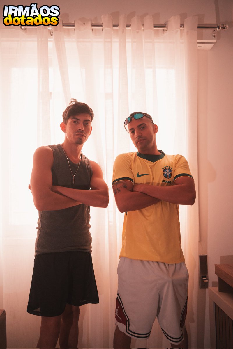 irmaosdotados's tweet photo. Bom diaaa🔥
Vem aí mais uma parceria que promete entregar tudo.

E avisando: voltamos ao formato clássico da produtora: agora será um super lançamento por semana, com direito a spoilers, bastidores e muita putaria vindo por aí. 🎬💣

Então já sabe: seja membro VIP e não perca nenhum detalhe:
(https://t.co/IEJjgTPUug)