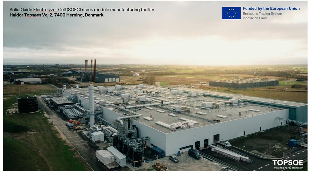 fuelcellsworks's tweet photo. Hive Hydrogen selected @topsoe_official’s SOEC electrolyser &amp; dynamic Ammonia Loop tech for the $5.8bn Coega Green #AmmoniaProject. The plant aims to produce 1M+ tonnes of #greenammonia annually by 2030.

#GreenHydrogen #GreenAmmonia #EnergyTransition

https://t.co/8ujxtkyRqV https://t.co/h8rvq8Uyc5