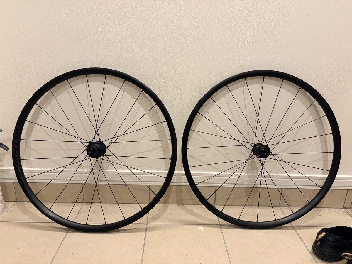 pikacycling@函館200 tweet media