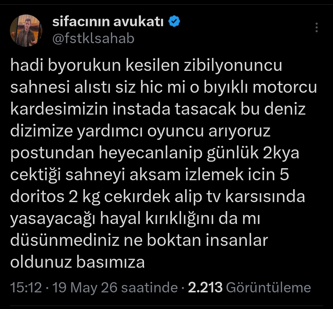 ilyy00_'s tweet photo. ay günün twiti BAĞIRDIM ÇIĞLIK ATTIM DÜNYANIN EN KOMIK KİŞİSİ https://t.co/TH9rGW8I9q