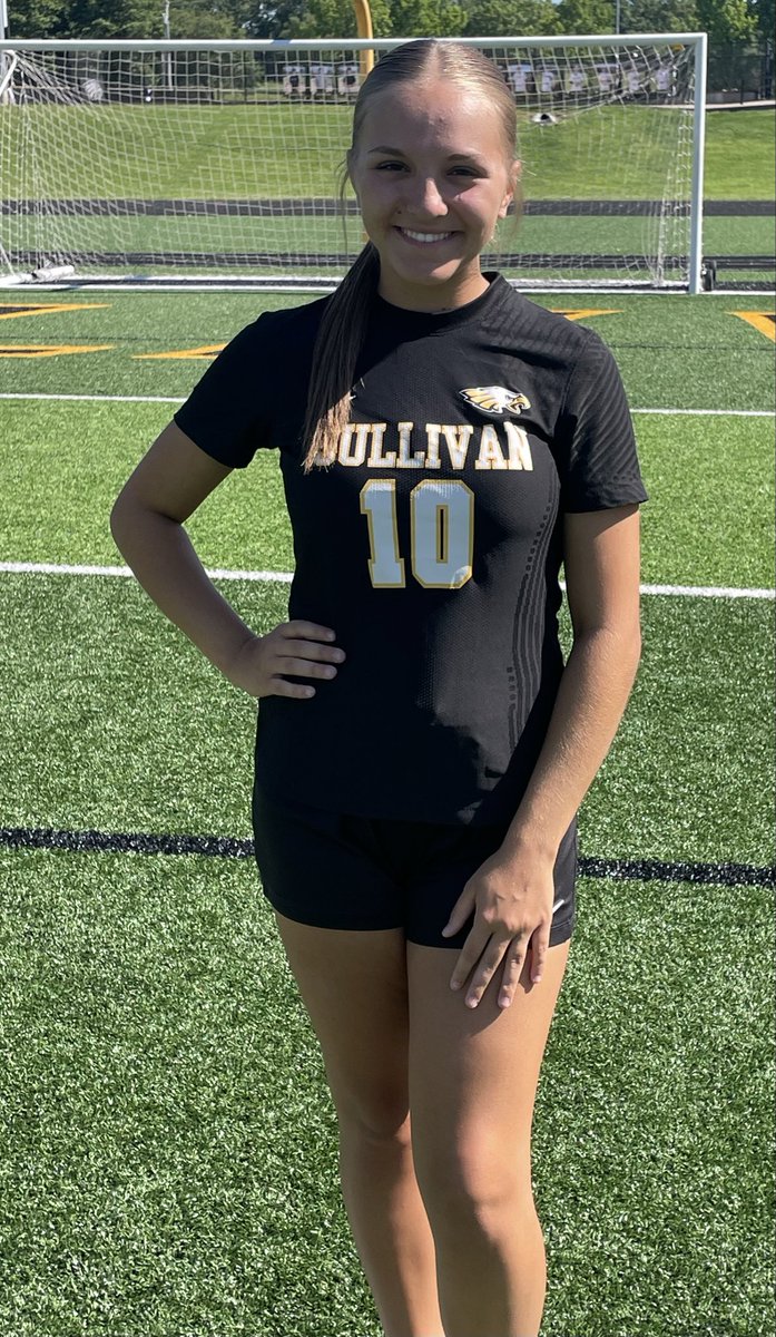 Sullivan_HS's tweet photo. Congratulations to senior Tessa Newman on being named to the Missouri Small School All-Academic Team! Your commitment in the classroom and on the field continues to represent our program the right way. Proud of all your hard work and dedication! https://t.co/fdaB7PQAtx