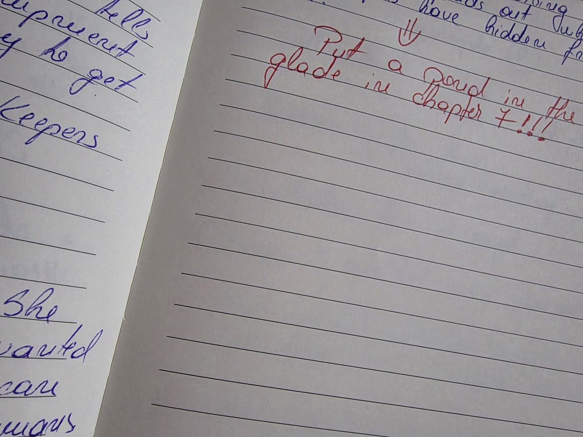 Vlle26_'s tweet photo. Writing process of a pantser: 
Writes sentence. Stops. Opens notebook. Makes notes. 
Rinse &amp; repeat. 🤷‍♀️ https://t.co/BrDym24dPg