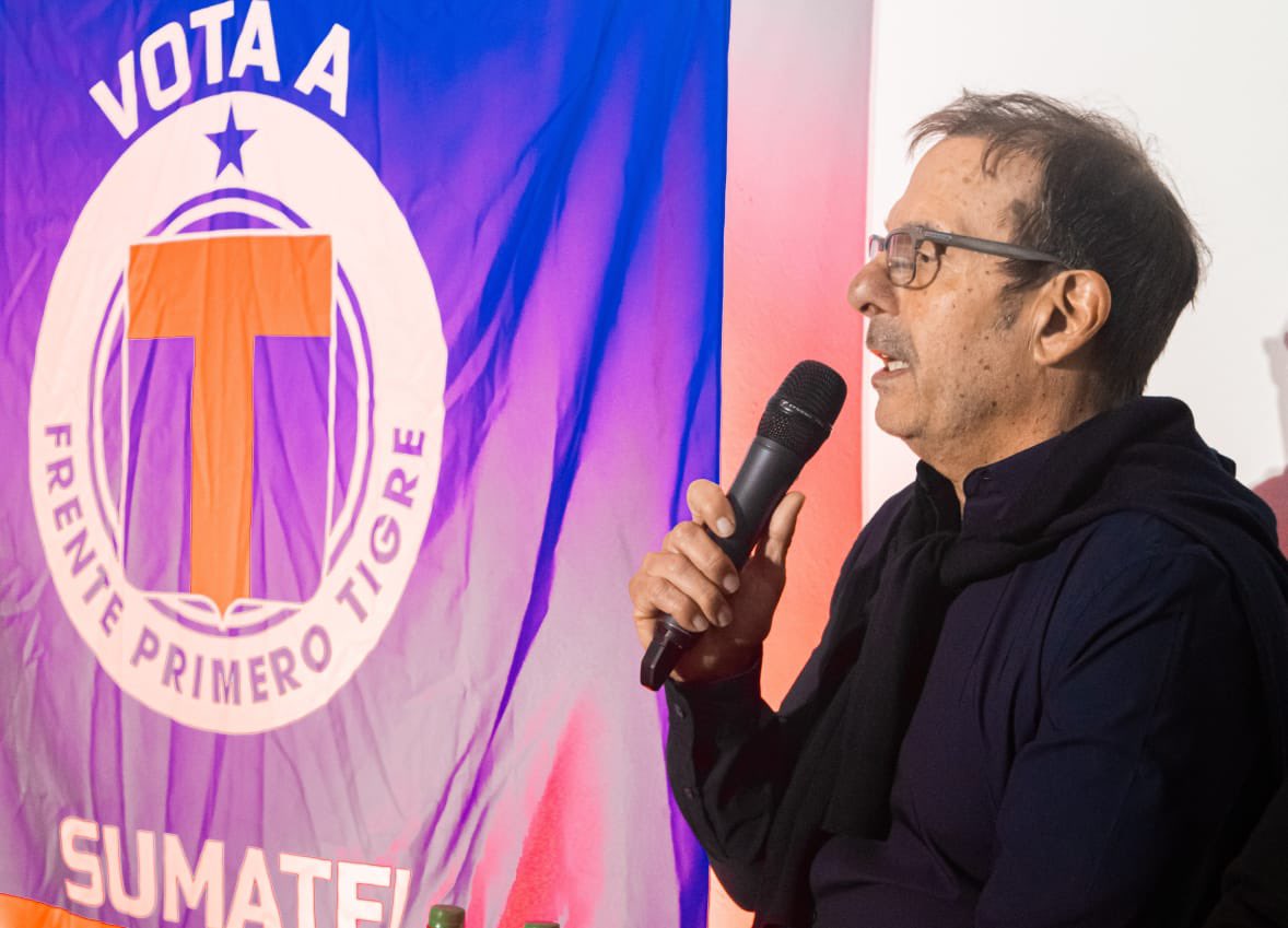 isaacastrook's tweet photo. 👉🏼 NOTA EXCLUSIVA | Frente Primero Tigre.

"Al club lo forman los socios y los hinchas, tenés que trabajar en función a ellos, tenés que hacer un club grande en función a ellos"

“Tenemos dos grupos inversores extranjeros que están interesados en el proyecto, dos grupos que están vinculados al fútbol que nos respaldan. Queremos poner en alto la marca TIGRE”

“Hoy en día soy el referente del Grupo por haber sido el candidato en 2023, pero no tengo decidido si me presento como presidente o en otra función, va a estar quien mejor preparado esté”.

“El Frente siempre estuvo, muchos dicen que hemos aparecido en un momento donde no se dan los resultados deportivos, pero siempre hemos estado”.

“El Chino Luna siempre estuvo vinculado al Frente, nunca fue excluido al proyecto y él va a ocupar el lugar que desee”.

“Nuestro proyecto va más allá del resultado, queremos y deseamos otra cosa para el Club institucionalmente, quede afuera en primera ronda o gane la Copa Sudamericana”.

“Queremos potenciar el “sentido de pertenencia” que tanto se habla. Hay captaciones en otras provincias y en Zona Norte vienen otros clubes y nos sacan los pibes, hoy nos rodearon la manzana y eso no puede pasar más”.

“No estoy a favor de las SAD, nosotros queremos un Club Social donde la familia de Tigre pueda ir y disfrutar del Club”

Fuente @siempretigrefm 

ESCUCHA LA NOTA COMPLETA ACÁ 📲 https://t.co/j36285otyS