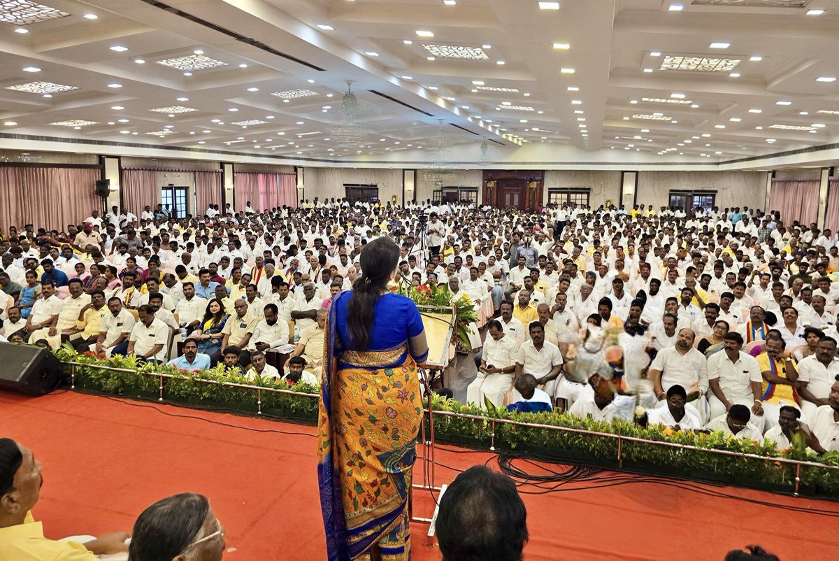 Sowmiya Anbumani tweet media