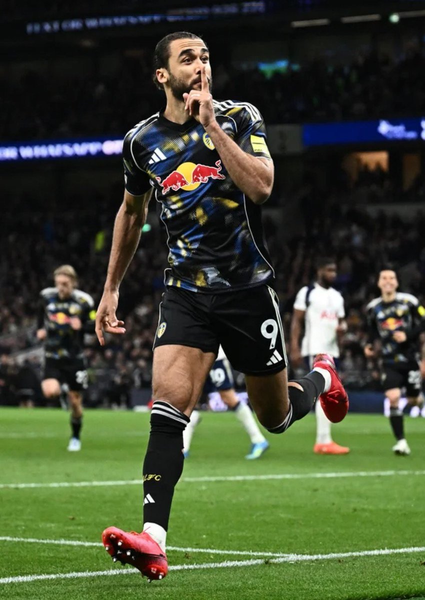 GrapevineRay's tweet photo. After a great season for Leeds, Dominic Calvert-Lewin has to go to the world cup with England for me.

Scored 14 goals this season and 6/7 penalties including pressure ones n knockout games like the Fa Cup semi final.

Would you take him?

#MOT #LUFC #ENGLAND https://t.co/4DbrOBxWAM
