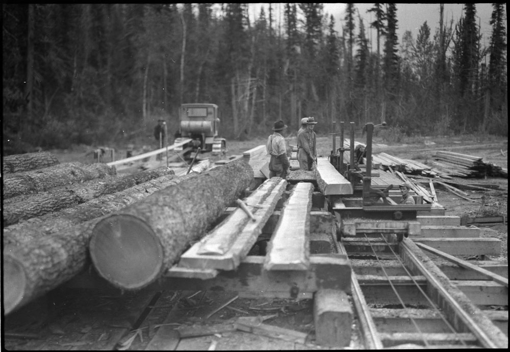 LibraryArchives's tweet photo. Out of all our photographs of historic Canadian sawmills, these are the ones that made the final cut: https://t.co/jt6CEZ2jVe 🪚🪵

📷 3578100, 3232828, 3402957, 3372455 https://t.co/yw4plaEPqE