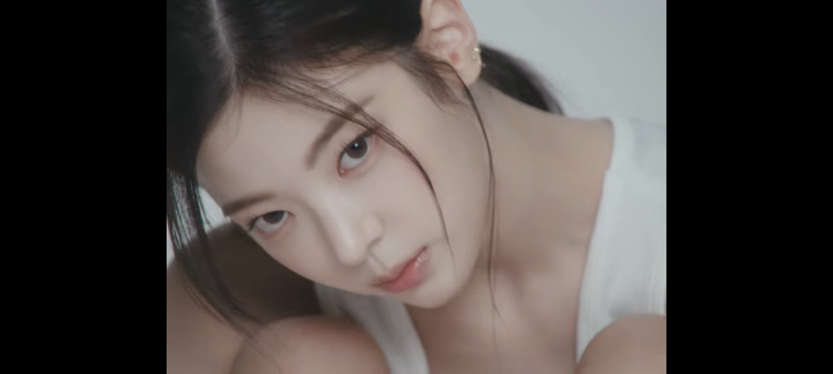 soinxion's tweet photo. Congrats buat comeback lagu Motto sayangku @choijuliaar 💙💙

Semoga menjadi lagu yg hits dan mendunia yah sayangku 😙🫶🏻 https://t.co/Yjj5xo891J