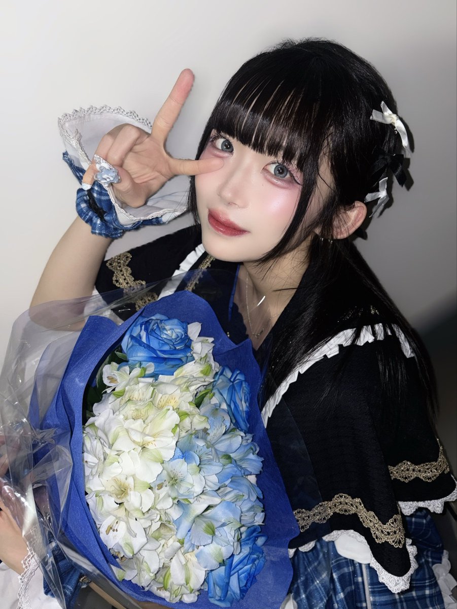 涼々音こま tweet media