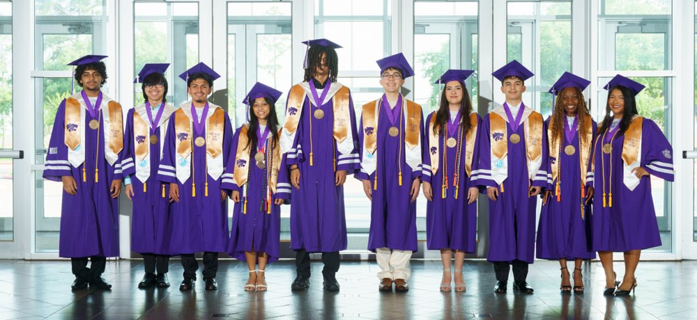 HumbleISD_HHS's tweet photo. Humble High School Class of 2026 Top 10 https://t.co/CXKZDxwrb2 https://t.co/dNddeH2xNR