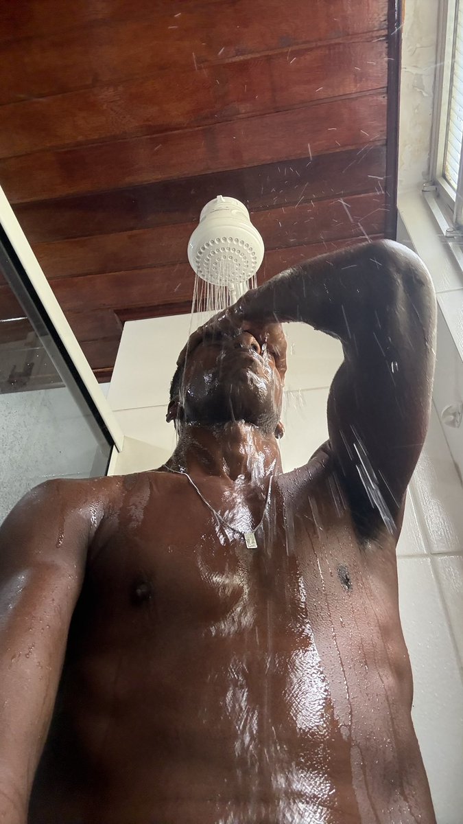 belforte00's tweet photo. 🚿 https://t.co/JeRzfb6up1