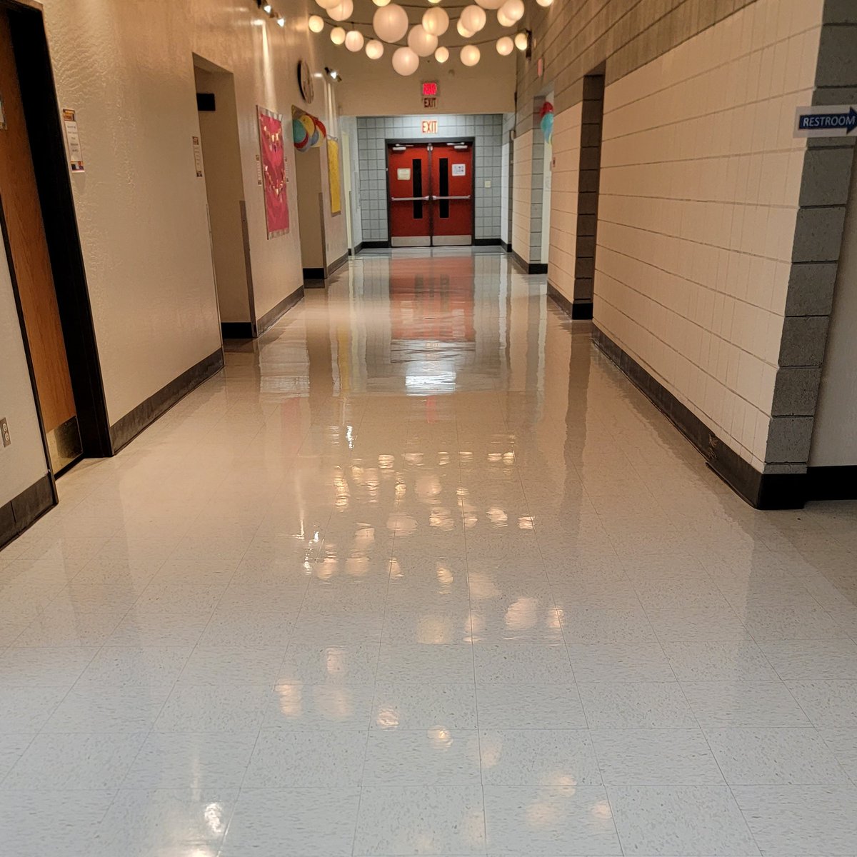 AHEGreenClean's tweet photo. 🏢✨ Clean Spaces Build Confidence

From offices and retail stores, to medical buildings and shared workspaces, a clean environment speaks volumes about your business. Customers notice the details.👀

A clean, well-maintained facility helps create a professional atmosphere from the moment they walk through the door.🌟It does more than improve appearance; it shows pride in your business and helps build confidence in the people you serve.💪

Schedule your complimentary walk-through today.📆

📱 Call or text: 602-684-5566
💻 Email: GoGreen@AHealthyEarthFloorCleaning.com
🌐 Visit : https://t.co/QcA5lYFHgs

#FirstImpressions #CommercialCleaning #ProfessionalSpaces #FacilityCare #CleanBusiness #EcoFriendlyCleaning #AZBusinessClean