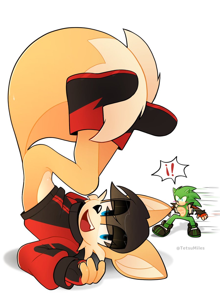 TetsuMiles's tweet photo. Flexible 💛💚 #Miles 
#Scouriles #Scourge #sonicthehedgehogfanart https://t.co/GgxyLRIY9d
