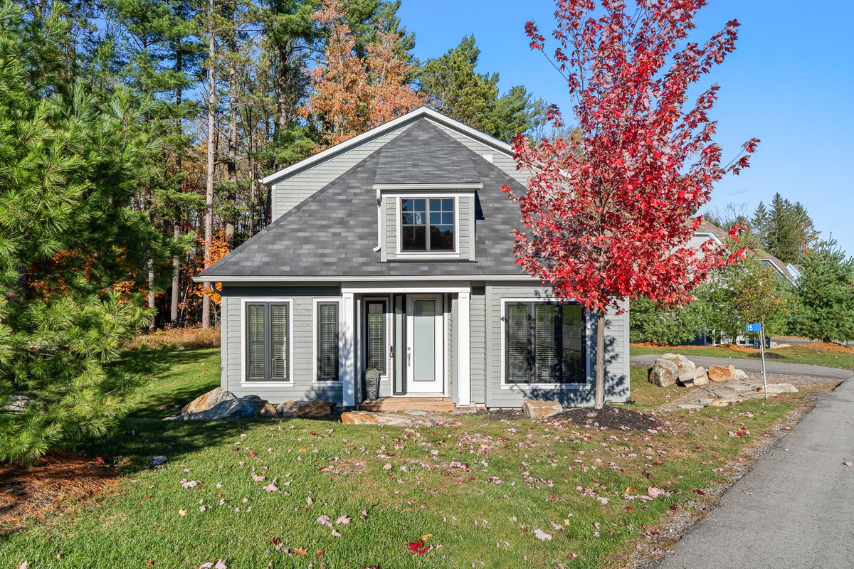 AbenTeam's tweet photo. 2054 Peninsula Road, Cottage #15
A great opportunity to get onto Lake Rosseau with the added bonus of rental income potential.
List price $799,000 https://t.co/7IbAvWvR8w