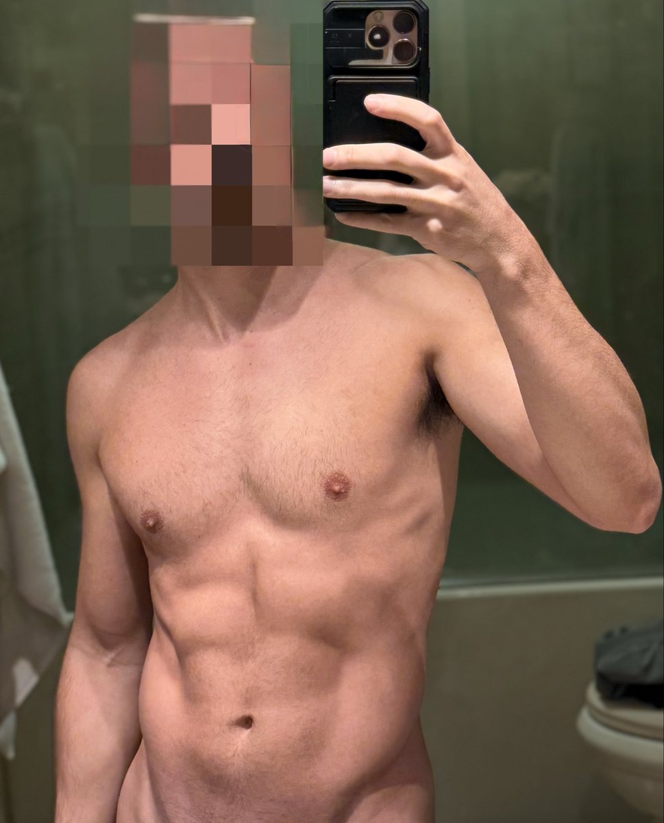 Boybubblebutt1's tweet photo. Trying to gain muscle but it’s been quite a journey… do you have any health hacks/tips on how to put on weight that worked? https://t.co/xRlAJhjzsb