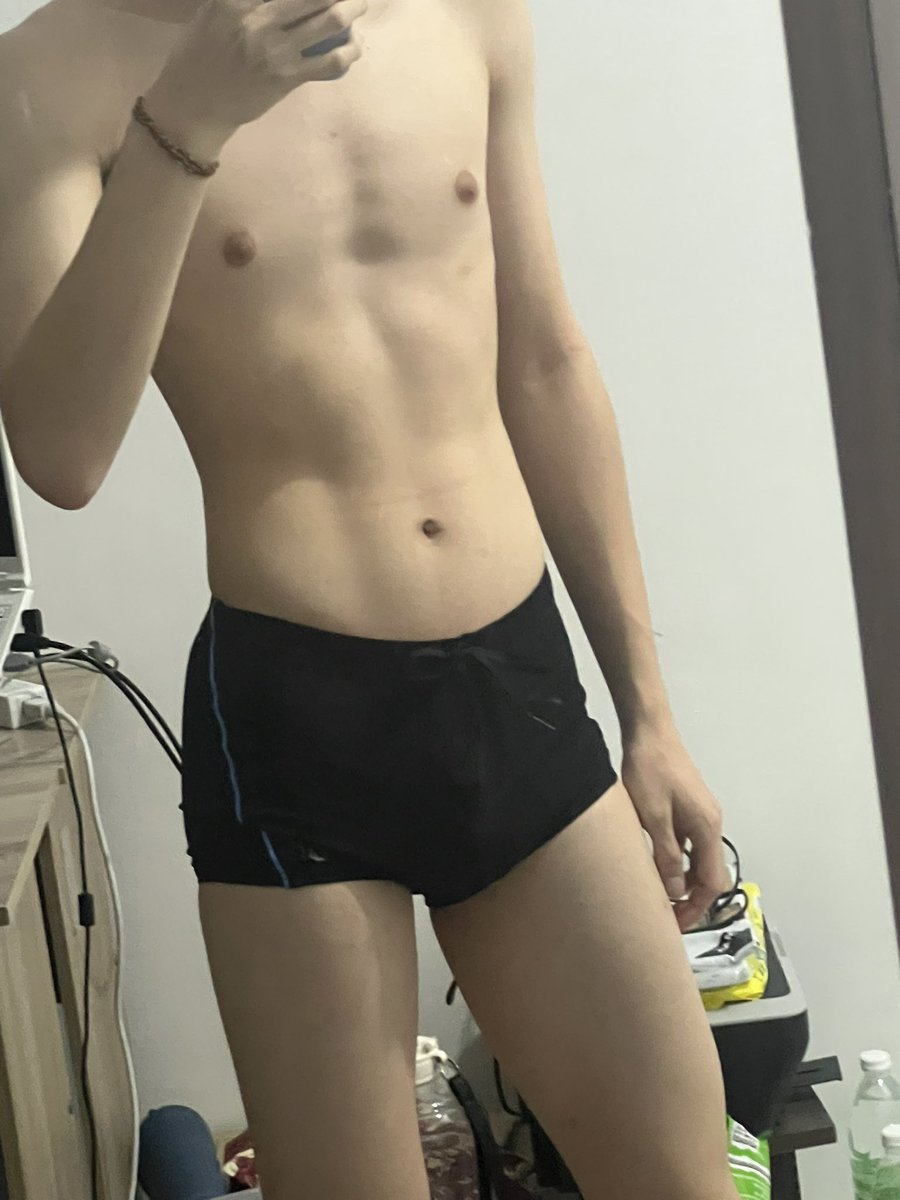 泰 （简约版 tweet media