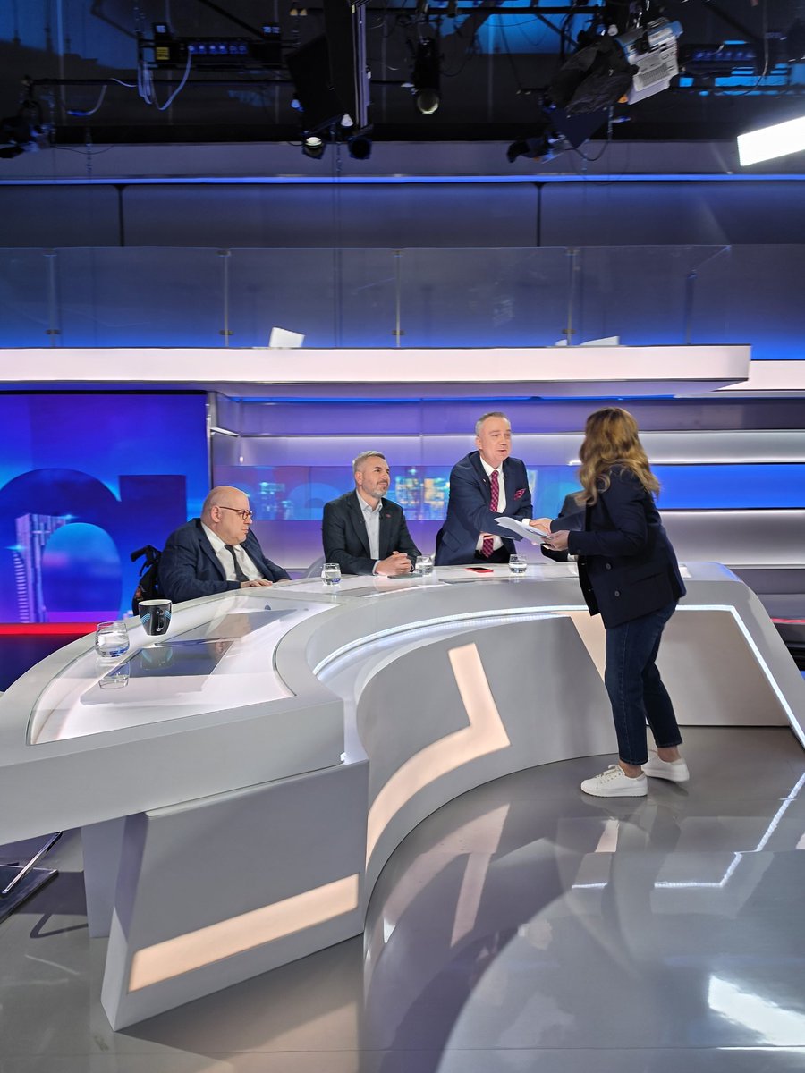 Agnieszka Gozdyra tweet media