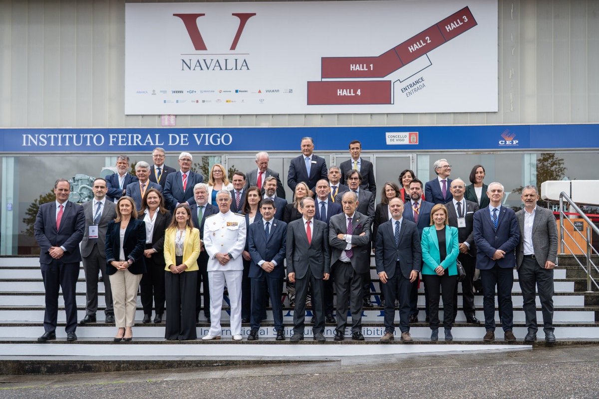 regades's tweet photo. Con @navaliaexpo Vigo es esta semana el epicentro de la industria internacional del sector naval. El modelo de la Ría de Vigo es un exponente ante Europa y el mundo de la construcción de barcos. Más innovación, más tecnología, más talento. https://t.co/nqe39sBfUF
