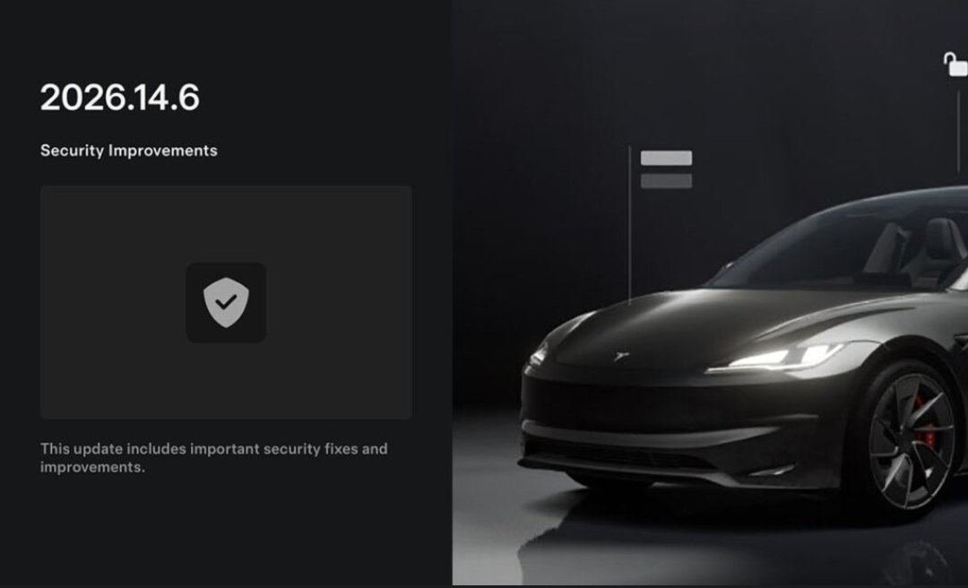 _strssr_'s tweet photo. Latest Tesla FSD version (v14.3.3):

Smoother driving: Fewer jerky maneuvers, better reactions to other road users, bikes, pedestrians, and tight spaces. Many users say it drives almost "humanly."

Faster and smarter decisions: Thanks to rewritten AI compilers, it reacts faster, especially in poor visibility.

New features:

Intervention-free Streak Counter: Shows live how many kilometers you've driven without intervention – truly motivating.

Improved emergency vehicle detection (police, fire, ambulance) – automatically pulls over or stops.

Improved Neural Network navigation: Blocked roads and detours are handled more intelligently.

Speed ​​Profiles & Arrival Options: You can choose how aggressively it drives and where exactly it parks (parking lot, street, driveway, etc.).

Safety: Tesla data shows 1 crash per ~7.4 million miles – significantly better than the US average. Many videos show real saves.