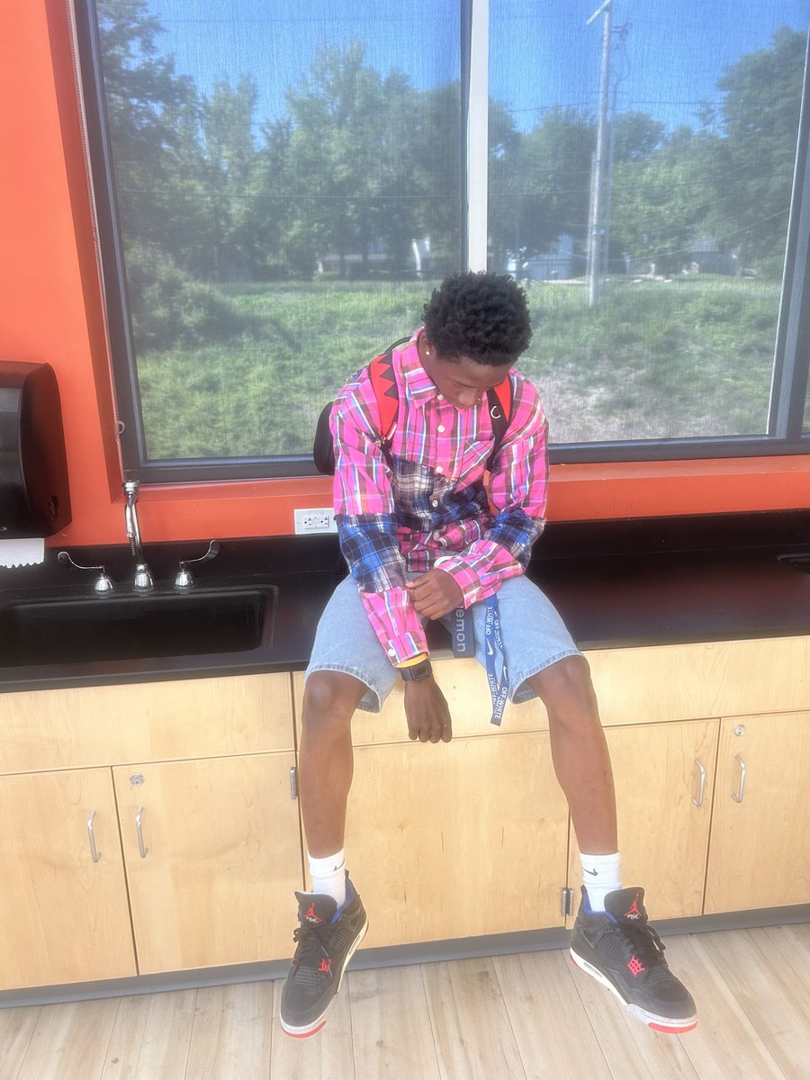 ree_da_mann2's tweet photo. #LLV #VOSSYWORLD It’s forever long live vossy 💙🕊️ https://t.co/BxByTV5nWh