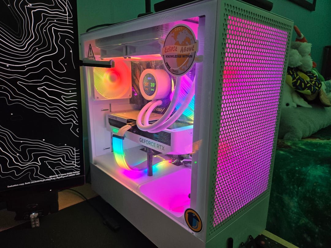 NZXT tweet media