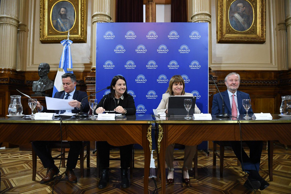 Carmen Álvarez Rivero tweet media