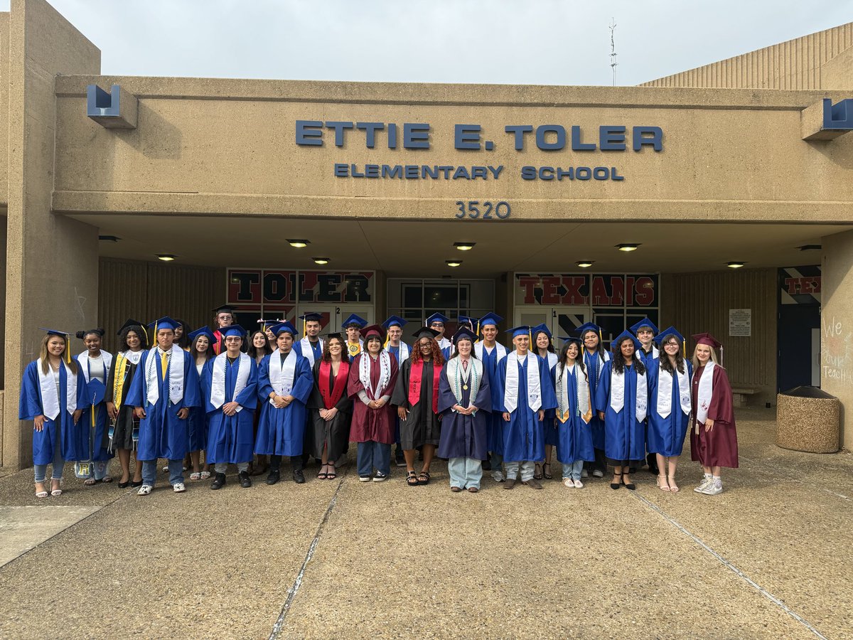 Toler_Texans's tweet photo. Today, Toler Elementary had the honor of welcoming back former Texans for our Senior Walk! 🎓❤️

Congratulations to the Class of 2026! Your Toler family is cheering you on as you begin your next chapter. We are so proud of you! Once a Texan, always a Texan! ❤️💙 https://t.co/1wkv6Bu32z