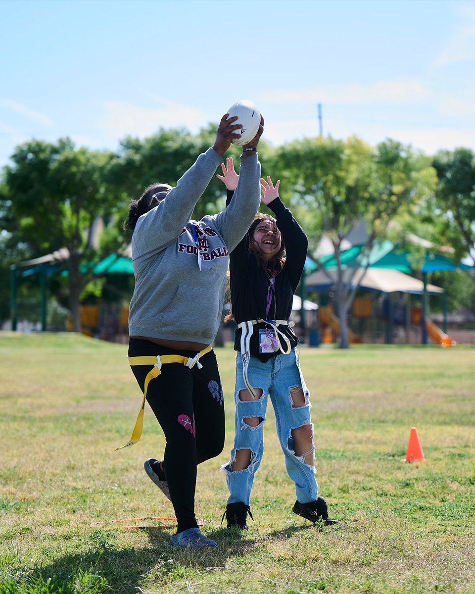 raidersimpact's tweet photo. Creating strong minds and bodies 💭 

The Raiders/UNLV Sports and Health Program (RUSH) empowers students through physical activity, nutrition and mental health education to build confidence and healthy habits. https://t.co/az1jps9Cgf