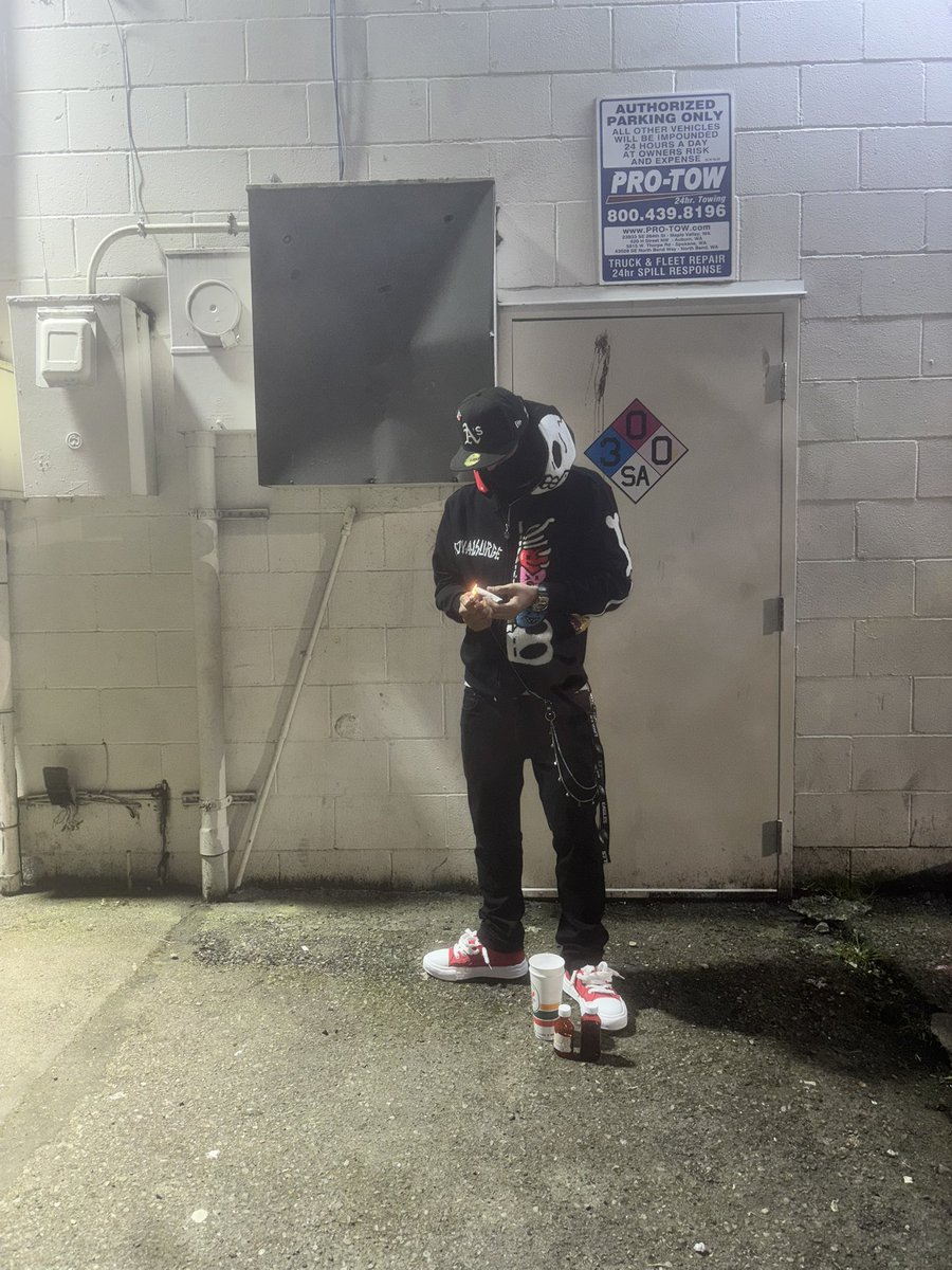 larry_lg3's tweet photo. “My lil cuddys don’t wanna go to school they ask wha blocc to spin” 🗣💯♿️ #EtodaAs♿️ #freedalil3’zs #Doitforduce #freextra🗣💯 #longlivemarmar🦖🦕 https://t.co/8zmmTs1vxj