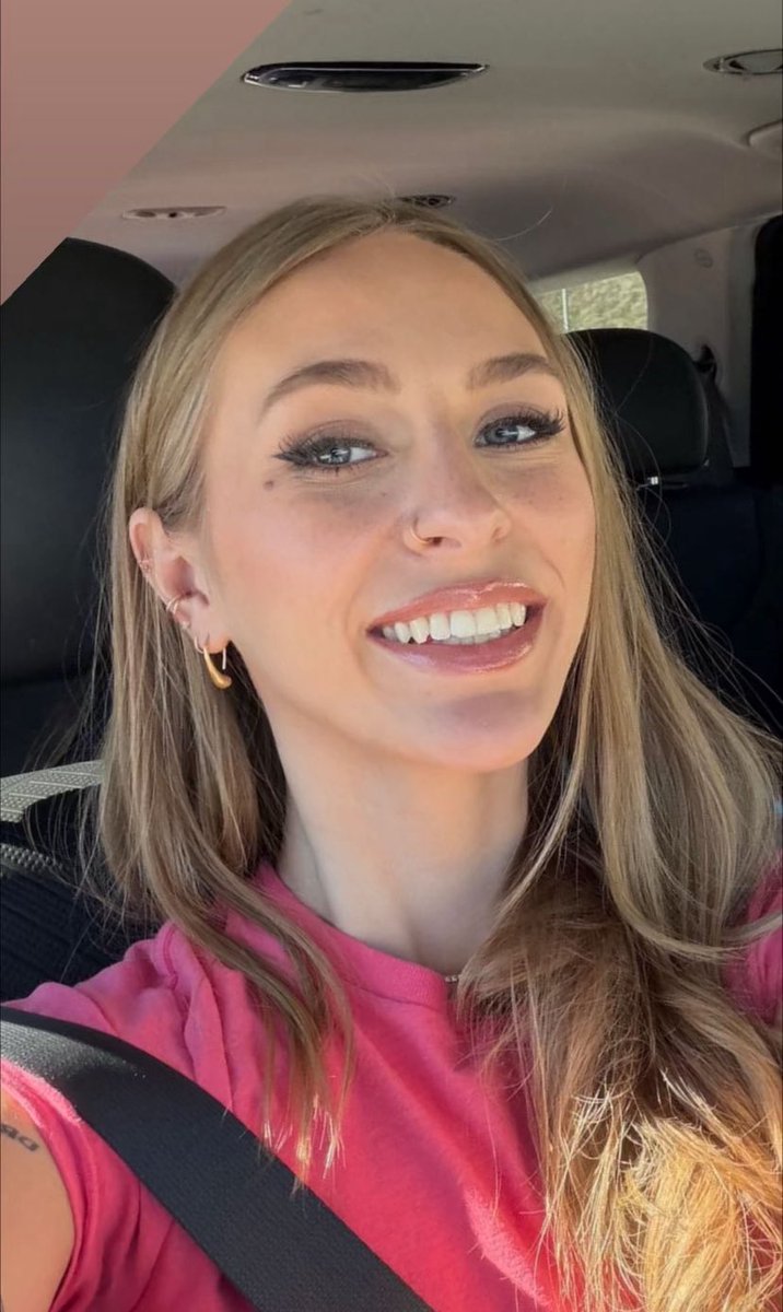 pertyyjane's tweet photo. Hey friends how are you all doing my account is. Back https://t.co/RkSJ0cnGZK