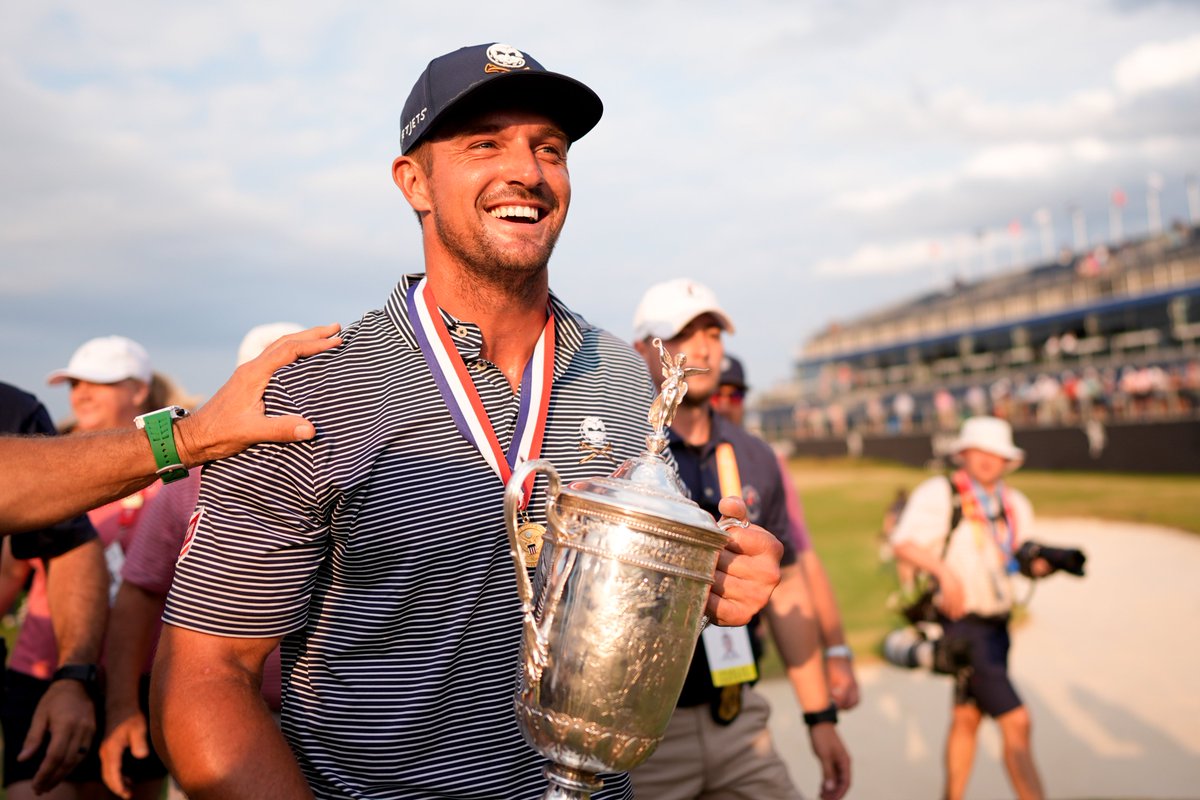 LIV Golf tweet media