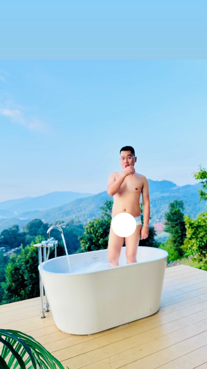 •นอหนูสระอะ• tweet media