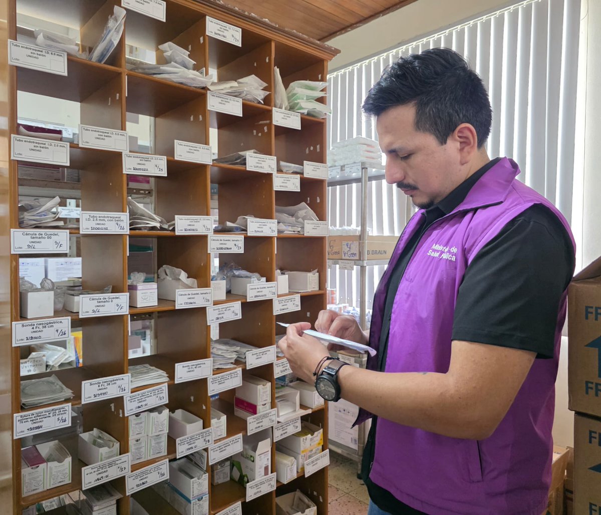 dpsmorona's tweet photo. #MoronaSantiago | El director provincial de salud, Nicolás Través, visitó el Hospital  Básico Quito Méndez para verificar el estado de la infraestructura, el  abastecimiento de medicamentos y la calidad de atención a la ciudadanía. 💜#ElNuevoEcuador https://t.co/8sA1RrDT1G