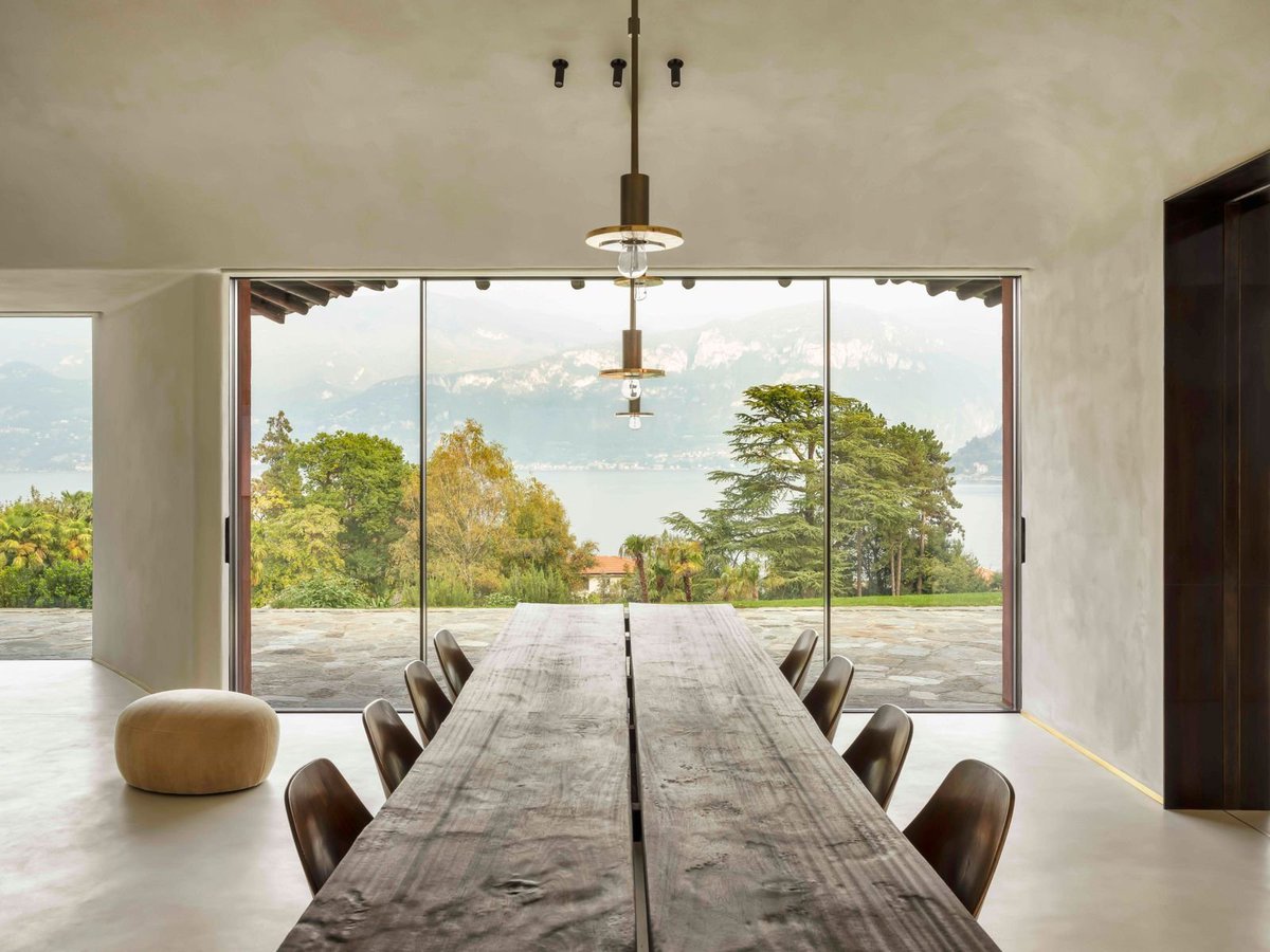 CharmOfCulture's tweet photo. A modern Italian villa on the shores of Lake Como 🇮🇹 https://t.co/EJKYBqvrsv