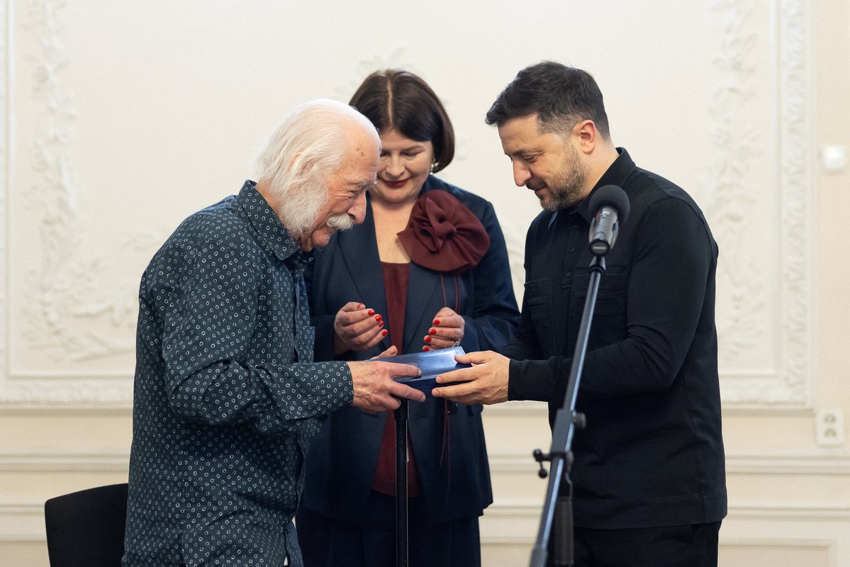 Volodymyr Zelenskyy / Володимир Зеленський tweet media